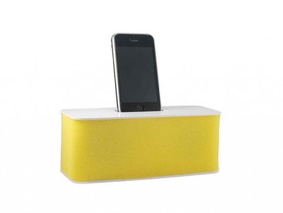 1322_iphone_desktop_speaker